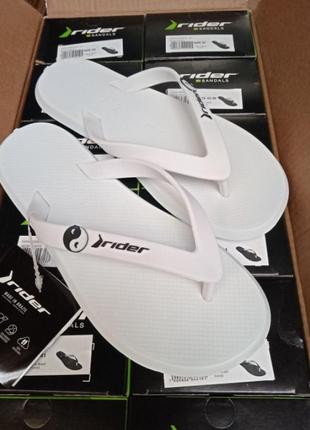 Вьетнамки
rider r1
 10594-26220 white. ipanema