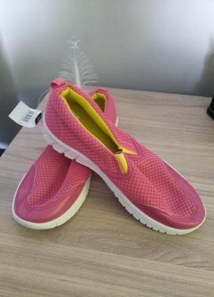 Легкі кросовкі