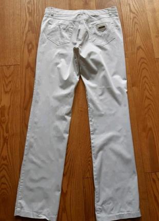 Распродажа !!! брюки атлас белые  guess by marciano los angeles2 фото