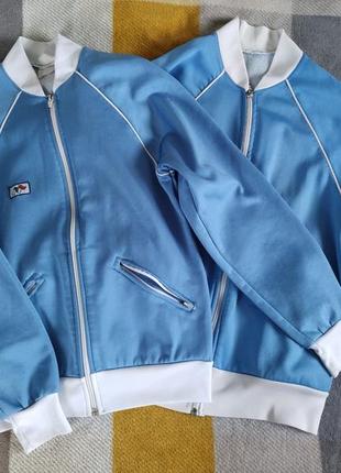 Кофтинки близнючкам