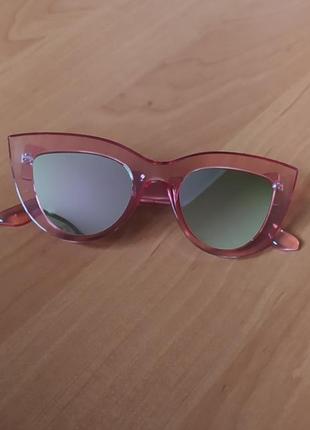 Зеркальные солнцезащитные очки кошачий глаз5 фото