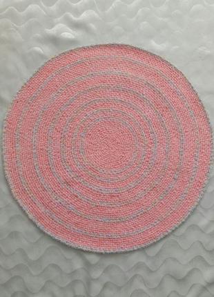 Вязаный коврик, ручная работа