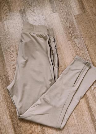 Чоловічі зональні спортивні штани джогеры sik silk бежеві7 фото