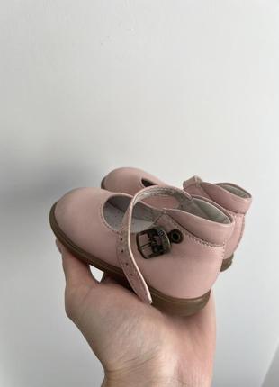 Дитячі шкіряні туфельки для дівчинки / дитячі туфлі