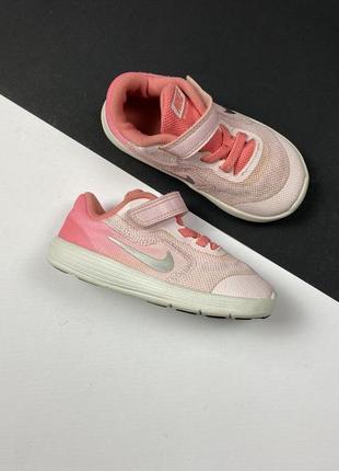 Кросівки дитячі nike revolution 3 original рожеві на липучках2 фото
