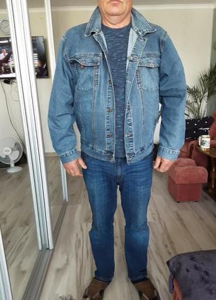 Куртка джинсова