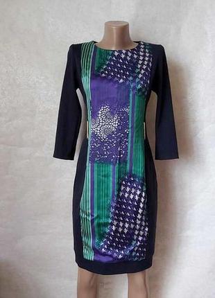 Ошатне трикотажне плаття міді в темно синьому кольорі з барвистою вставкою, розмір м-ка
