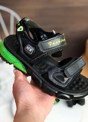 Крутые босоножки 32-37