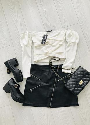 🛍 брендовий топ з спущеними плечима boohoo