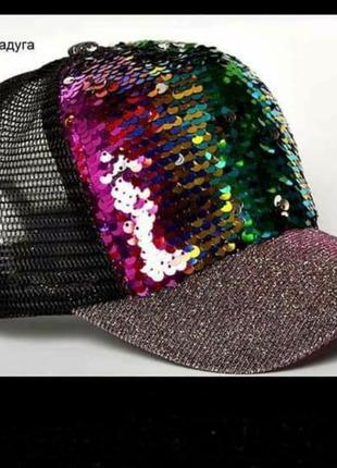 Бейсболка  з паєтками