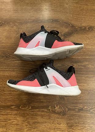 Кросівки primark