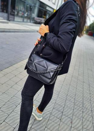 Чорна сумка клатч з ланцюжком
