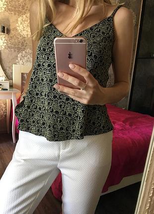 Блискуча блузка-майка на бретелях в блискітки