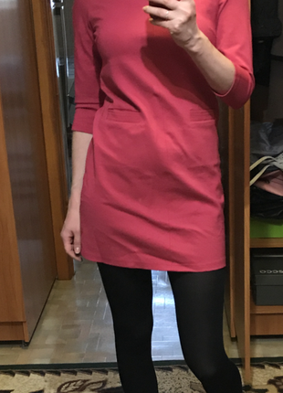 Платье versace мини сочного розового цвета внизу с кармашками 3/4 рукав2 фото