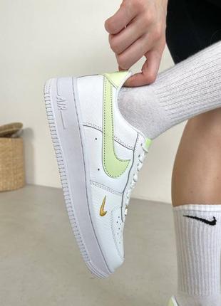 Nike air force 1 mini swoosh lime light новинка тренд кросівки найк форс білі салатові весна літо осінь салатовые белые кроссовки светятся в темноте