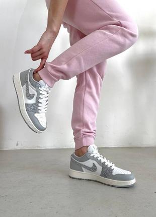 Nike jordan low grey silver трендові сірі кросівки найк джордан весна літо осінь трендовые серые крутые кроссовки новинка хит сезона2 фото