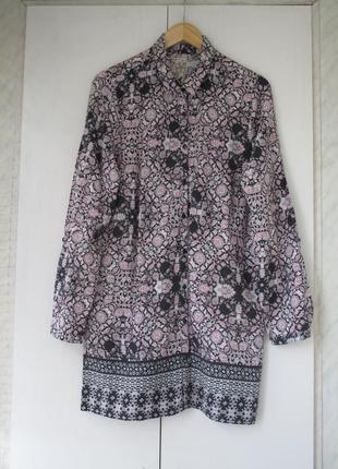 Очень красивое платье-рубашка с интересным принтом