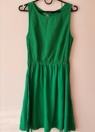 Плаття яскравого зеленого кольору1 фото