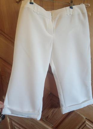 Белые женские длинные шорты1 фото