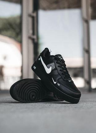 Кросівки air force 1 lv8 ultra black кросівки