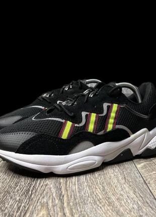 Кроссовки adidas ozweego