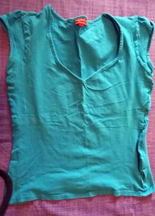 Котоновая футболка