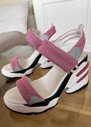 Ash cosmos sandals сандалі , босоніжки на танкетці