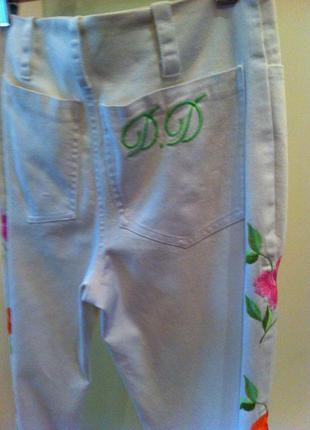 Джинси з вишивкою злегка розкльошені daniela drei італія