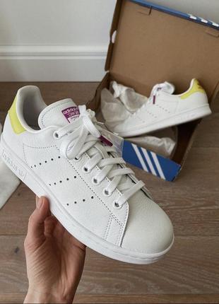 Кросівки adidas ❤️🌸