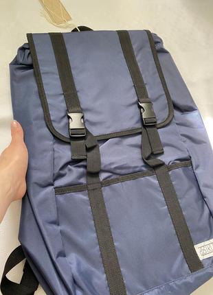 D-struct рюкзак синього відтінку зі шлейками