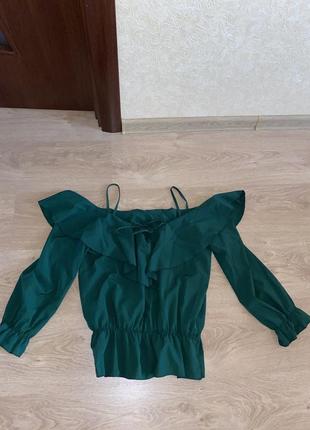 Зелена блузка літня, нарядна з відкритими плечима3 фото