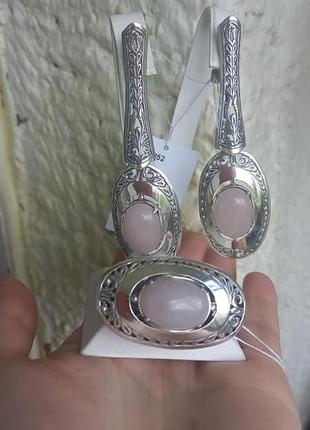 Шикарный серебряный комплект с розовым кварцем 19р