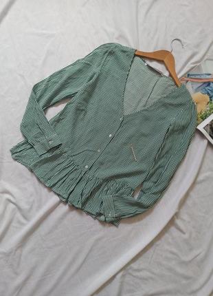 Зелёная полосатая блузка