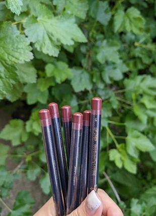 Контурний олівець для губ ламбре №8 мокко шоколад коричневий