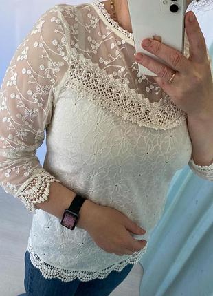 Розкішна святкова блуза