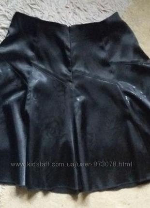Красивая нарядная элегантная черная юбка атлас офис школа2 фото