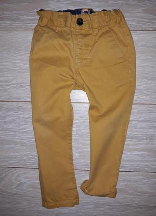 Яскраві штани чинос next на 1,5-2,0 роки
