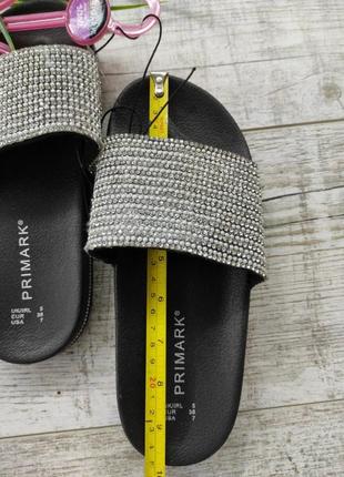 Шльопанці primark