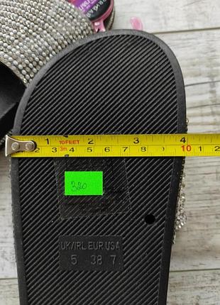 Шльопанці primark