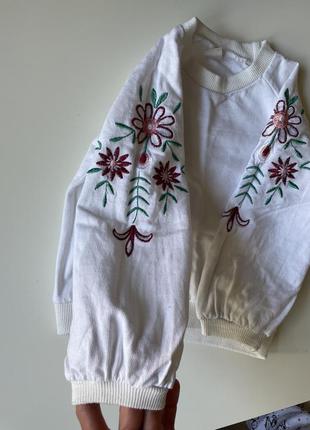 Кофта вишиванка
