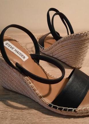 Елегантні босоніжки steve madden mackenzie 39