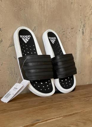 Чоловічі шльопанці adidas adilette чорні з білим