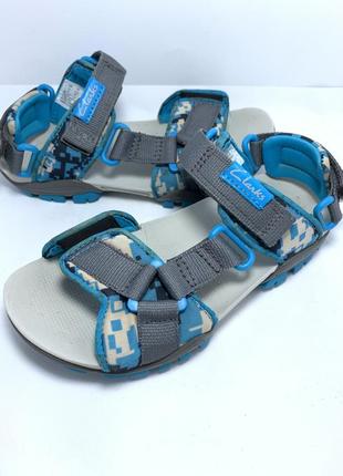 Босоніжки clark's