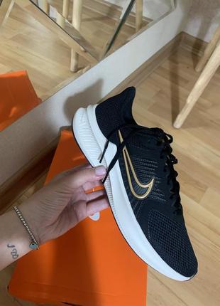 Кросівки nike