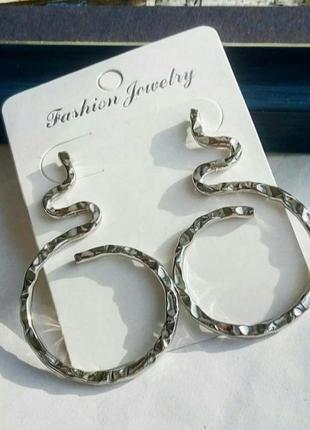 Серьги сережки кольцо змея серебристые1 фото