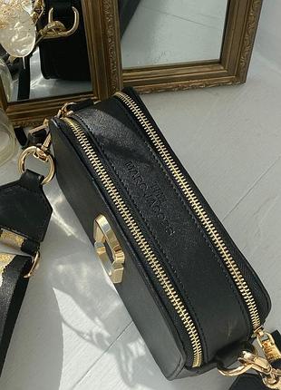 Marc jacobs the snapshot black gold трендова сумочка марк джейкобс чорна золотиста золота женская стильная черная золотая сумка тренд 3