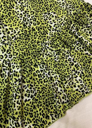 Юбка миди, юбка, зеленая леопардовая, асимметричная, воланы9 фото