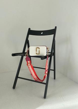 Marc jacobs small camera bag white pink трендова жіноча міні сумочка марк джейкобс біла малинова рожева новинка женская мини сумка белая розовая8 фото