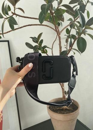 Marc jacobs small camera bag black трендова жіноча чорна міні сумочка марк джейкобс елегантна чорна міні сумка тренд2 фото