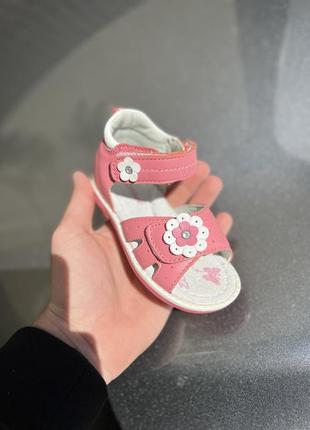 Сандалі босоніжки літо